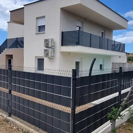 Bondi *